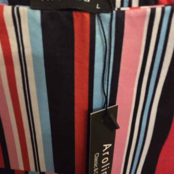 Arolina Red Multi-Stripe High Waisted Wide Leg Pants. NWT Large - Picture 2 of 3